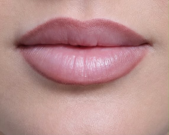 Mirror Beauty Lip Liner Ribbon
